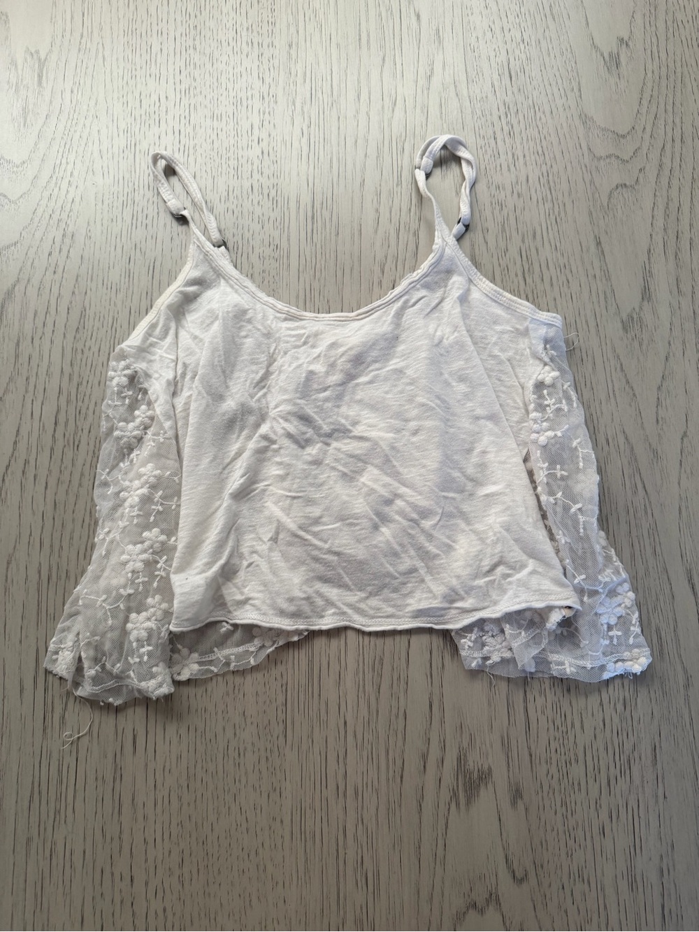 Hollister White Lace Sleeve Cropped Cami